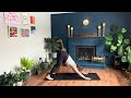 30 min prenatal yoga flow to strengthen and release and calm your mind