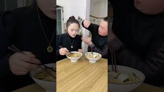 搞笑夫妻美食 couple food funny eating 【GZC]