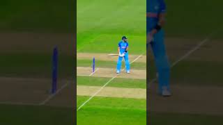 🔥KING 👑 KOHLI Batting style 🏏#viratkohli #cricket #viral #youtubeshorts #video #cricketer #ipl #rcb
