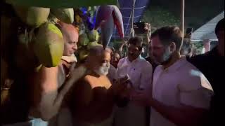 Shri  @rahulgandhi   offers prayers at Sree Vattoli Devi temple in Kozhikode district of Kerala.