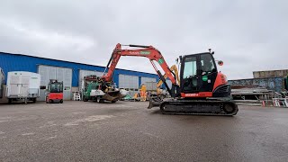 Köp Grävmaskin Kubota KX080-4 med tiltrotator och 3 st verktyg bandburen på Klaravik