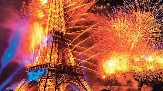 Spectacular Fireworks at the Eiffel Tower for Bastille Day 3/3