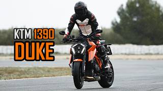 2024 KTM 1390 Super Duke R EVO Review – It's Getting Ridiculous Now