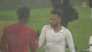 Neymar & Alphonso Davies Swap Shirts After Bayern vs. PSG