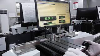 SJ5100 Uiversal length measuring machine measures plain plug gauge 10 times continuously