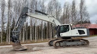 Köp Grävmaskin Liebherr R946 LCV med 3 st skopor och Makin 3D grävsystem på Klaravik