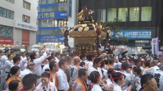 平成29年　神田明神　『神田祭』　本社大神輿＝渡御（明神下）