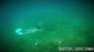 Free diving in Beauty Cave, Liuchiu, Taiwan