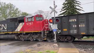 CN L575 and CN M385 at Ford Avenue in Wyandotte MI