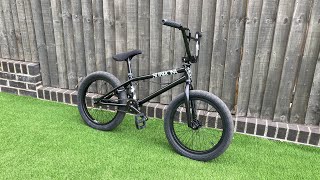 It’s here! My brand new bmx!