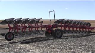 Mouldboard plough beats non-wetting and weeds