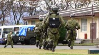 [20091114]米陸軍キャンプ座間x18「降下と人命救助鋼材切断デモ(13:15)」