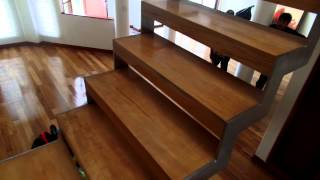 Soportes de metal para escalera de metal y madera