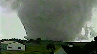 Columbus, Nebraska Tornado Videos, June 23, 1998