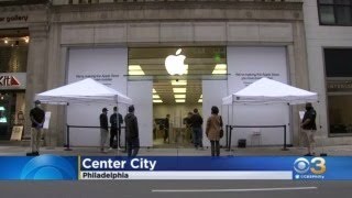 Center City Apple Store Selling New iPhone 12
