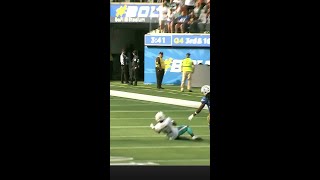 Tyreek Hill with a spectacular catch for a 47-yard Gain vs. Los Angeles Chargers
