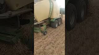 Hay baling gone wrong: equipment malfunction#farming #agriculture #haybaling #machinery