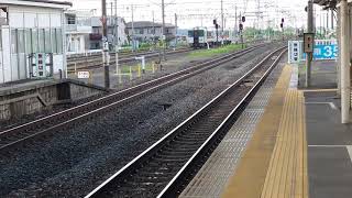 小牛田駅、東北本線下り　557M 普通ワンマン一ノ関行き入線シーン　701系1500番台F-517