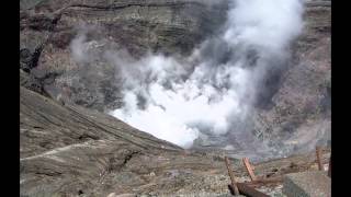 恐怖の阿蘇山大噴火口