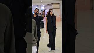 Anushka Sharma Spotted At Airport #worldcup  #cricket #cwc23 #anushkasharma #viratkohli #virushka