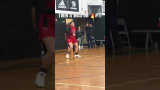 TWIN(A)TOOK A BIG HIT AFTER THE FAST AND HIGH CATCHES #youtube#basketball