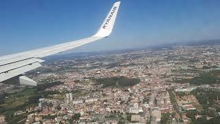 Aterragem no aeroporto Francisco Sá  Carneiro no Porto de voo Ryanair