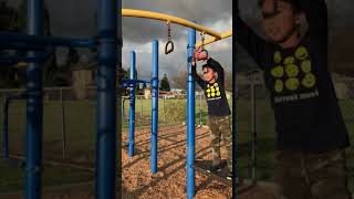 How to do the skip in twist on monkey bar