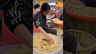 So Incredible! Amazing Pomelo fruit cutting skills!