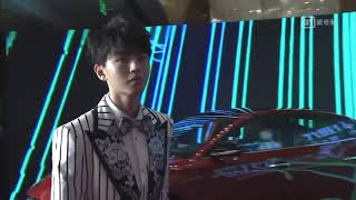 【TFBOYS 王俊凱】2018芭莎明星慈善夜 紅毯 Talking cut  今晚不是白馬王子 是斑馬王子😆😆😆