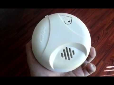 HowToFixASmokeAlarmThatChirps HowToFixASmokeAlarmThatChirps