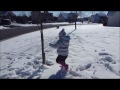 2歳5ヶ月　雪遊び