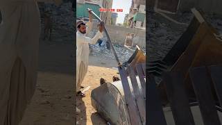 New technology of iron plate banding of local Pakistani welder #youtubeshorts #welding