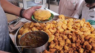 Most Popular Jai Mahlar Vada Pav of Nashik | Only 15 Rs Plate | Indian Street Food