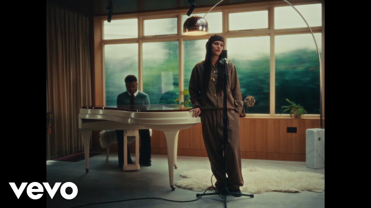 Sienna Spiro Origami Live Performance Youtube