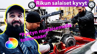 Jorma ja kumppanit saavat moottorin paikalleen | Latela 2022 | discovery+ Suomi