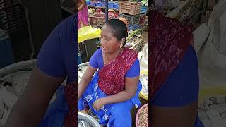 2 வாழை மீனும் 200 ரூபாய் தான் friends#food#seafish#shorts#trending#new