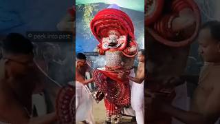 തെയ്യത്തിന് തീ പിടിച്ചപ്പോൾ | Theyyam at Iriverikkavu |#theyyam #theyyamkannur #theyyamkerala