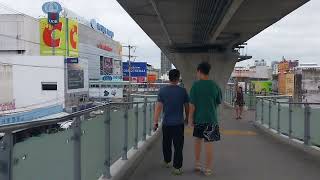 เดินSkywalk จากสถานีรถไฟ้าBTS สำโรงไปยังห้าง อิมเเวิล์ดสำโรง#Skywalk #สถานีรถไฟฟ้าBTSสำโรง #bangkok