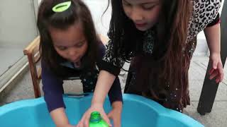 Family Fun Kids Easy DIY Science Experiments Coca Cola  Vs Mentos & Pretend Play W/ Mermaids