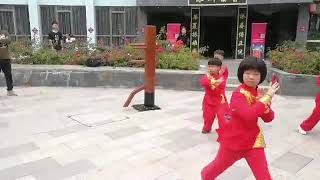 深圳葉問詠春Shenzhen Ip man Wing Chun-小朋友集體木人樁法Children's collective wooden pile method