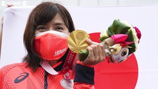 【スライドショー】自転車女子個人ロードタイムトライアル　杉浦佳子　感謝の金メダル