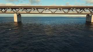 Flyger under Öresundsbron med Drone