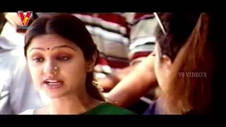 Priya was kissed by Raja - Nuvvu Naaku Kavali | Ajith Kumar | Jyothika | V9videos