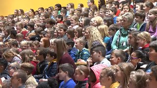 Sharon Elementary celebrates principal's award