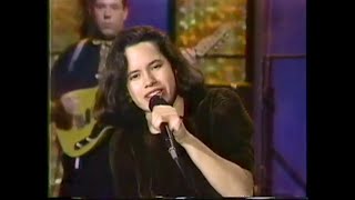 10,000 Maniacs (Natalie Merchant) Live on The Tonight Show, Dec. 4, 1987 (Peace Train & Don't Talk+