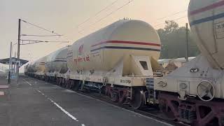 FREIGHT TRAIN  PULL HEAVY   TONES OF OIL TANKER | PETROl,DIESEL AND GAS