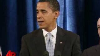 Obama Defends Choice of Pastor