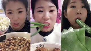 eating show-Chinese Food-mukbang-먹방-搞笑吃播-大胃王-品尝中国美食-各种奇葩食物-变态吃货-超大饭量女人吃各种重口味食物-爆頭带墨汁墨魚山楂糕,海螺,章鱼No.10