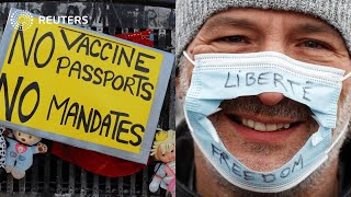 Police crack down on Canadian anti-vaccine protesters