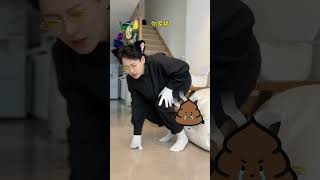 你家猫会抓一些东西给你吗 #小猫可以治愈一切 #猫咪的迷惑行为